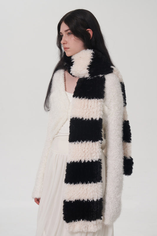 Fuzzy Contrast Striped Scarf